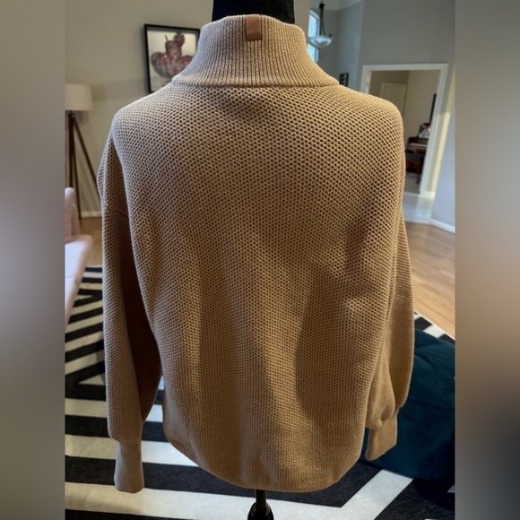 Lunya Cottonsilk Pocket Henley - Picture 3 of 5